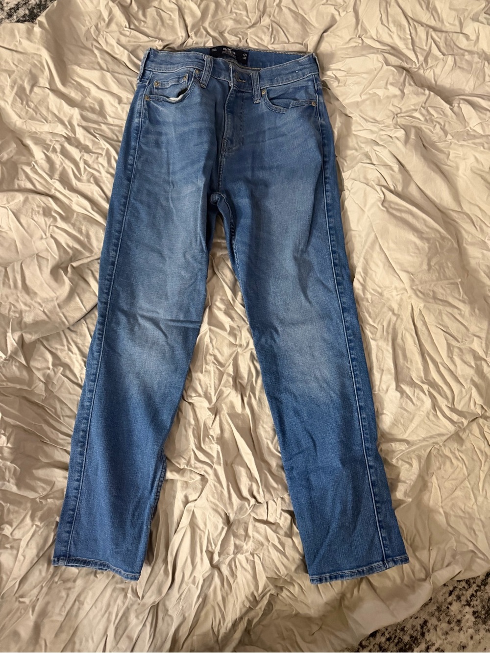 Hollister Men's Blue Jeans - athletic Slim Straight Fit